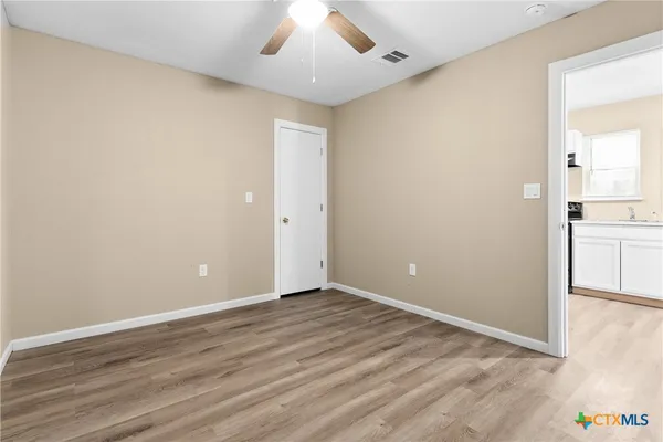 $950 | 706 North 16th Street, Unit B, Killeen, TX 76541
