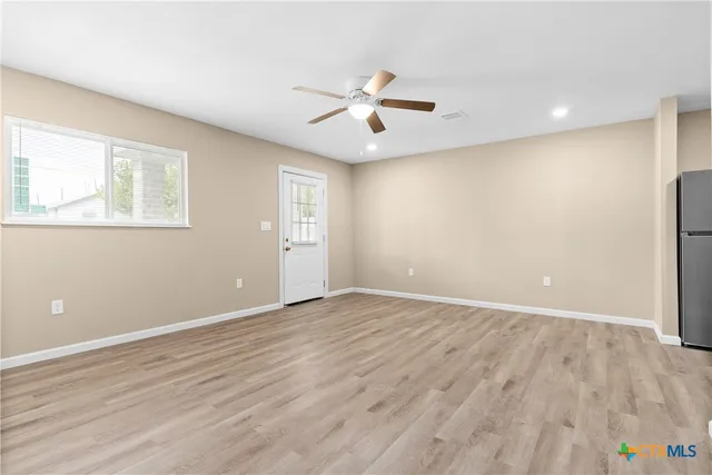 $1,000 | 706 North 16th Street, Unit B, Temple, TX 76501