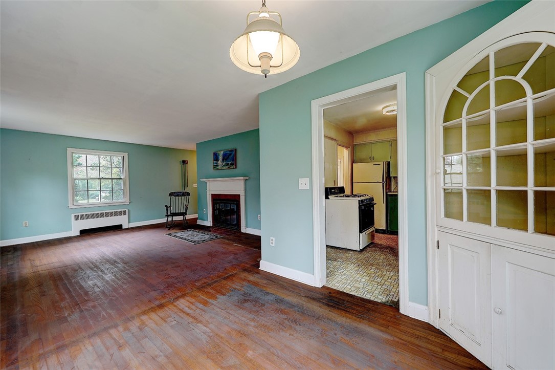 26 Acacia Road Bristol, RI 02809 - Photo 12 of 31 Dining Area & Living Room