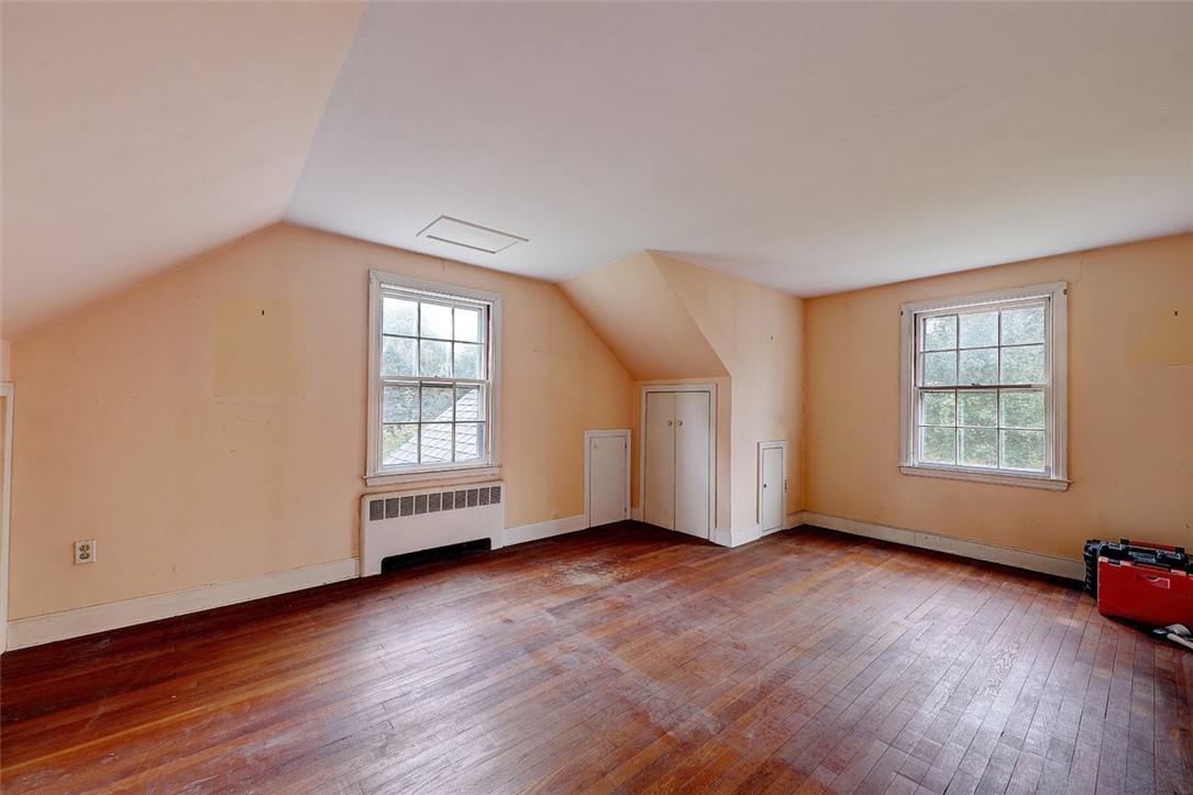 26 Acacia Road Bristol, RI 02809 - Photo 23 of 31 2nd Floor Bedroom