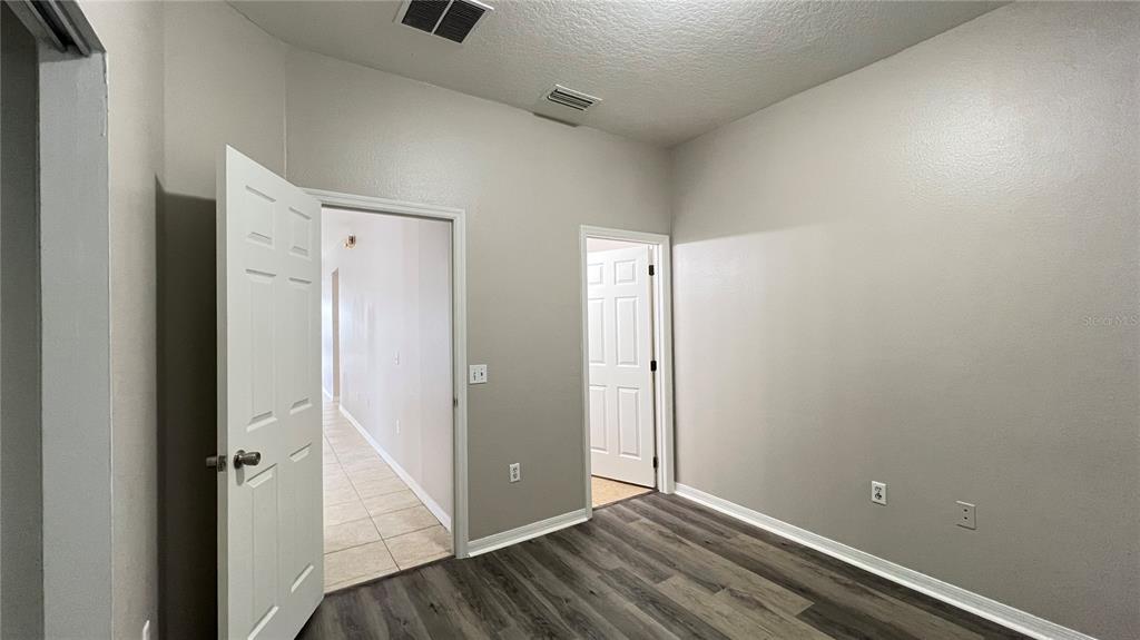 318 Sand Ridge Drive Davenport, FL 33896 - Photo 8 of 33