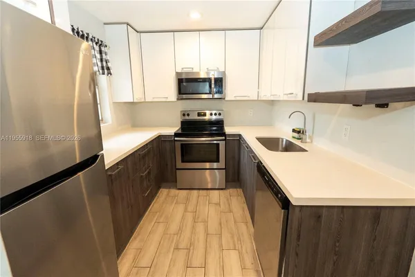 $299,000 | 7743 Southwest 86th Street, Unit D227, Miami, FL 33143