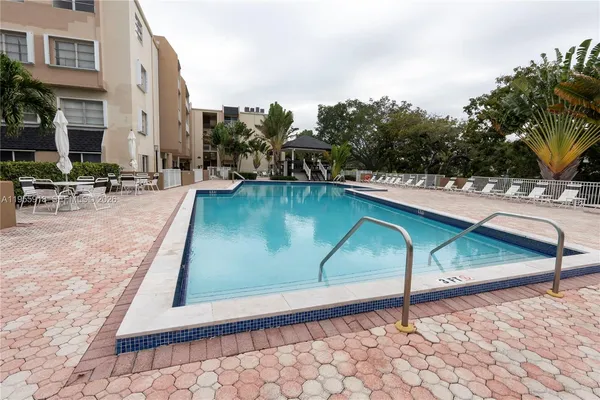 $299,000 | 7743 Southwest 86th Street, Unit D227, Miami, FL 33143