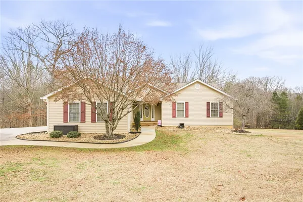 $595,000 | 207 Dodgins Lane, Seneca, SC 29672