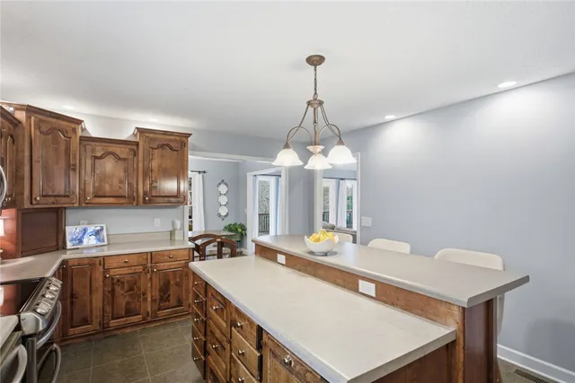 $625,000 | 207 Dodgins Lane, Seneca, SC 29672