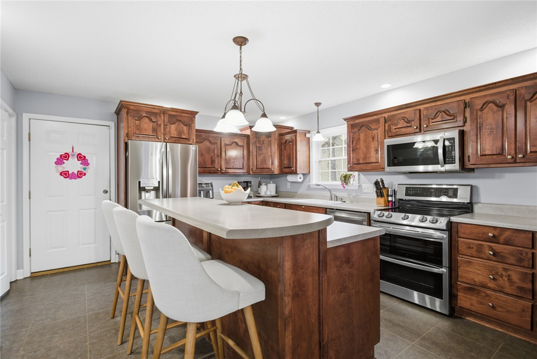 207 Dodgins Lane Seneca, SC 29672 - Photo 12 of 49