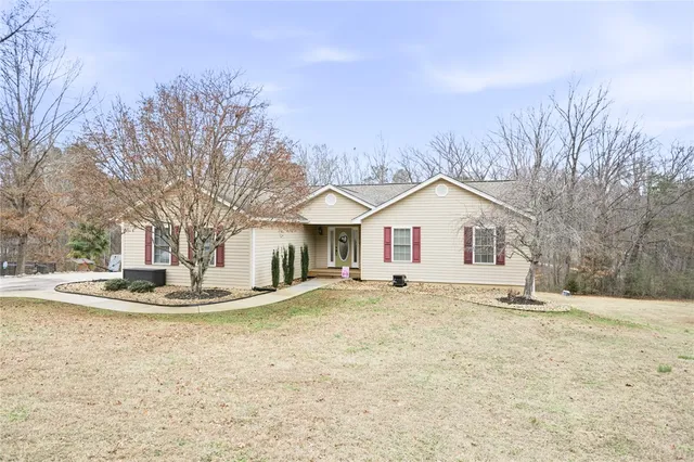 $625,000 | 207 Dodgins Lane, Seneca, SC 29672