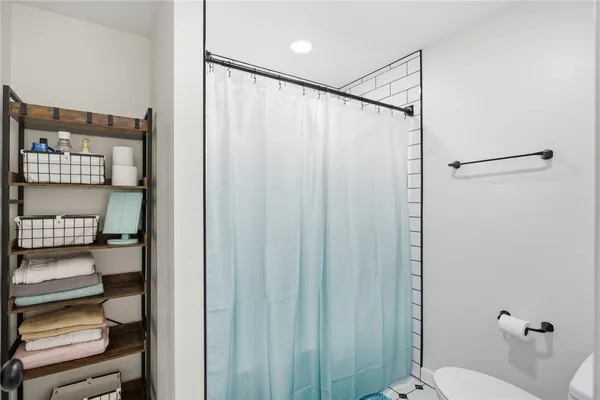 $595,000 | 207 Dodgins Lane, Seneca, SC 29672