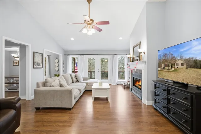 $625,000 | 207 Dodgins Lane, Seneca, SC 29672