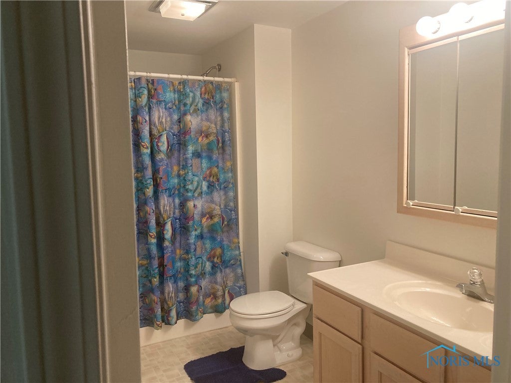 579 3 Rivers Ct. Defiance, OH 43512 - Photo 23 of 25 Full Lower level bathroom