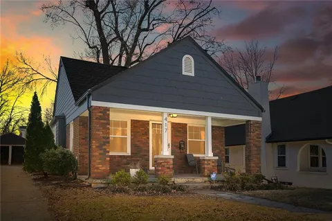 $385,000 | 417 East 69th Terrace, Kansas City, MO 64131