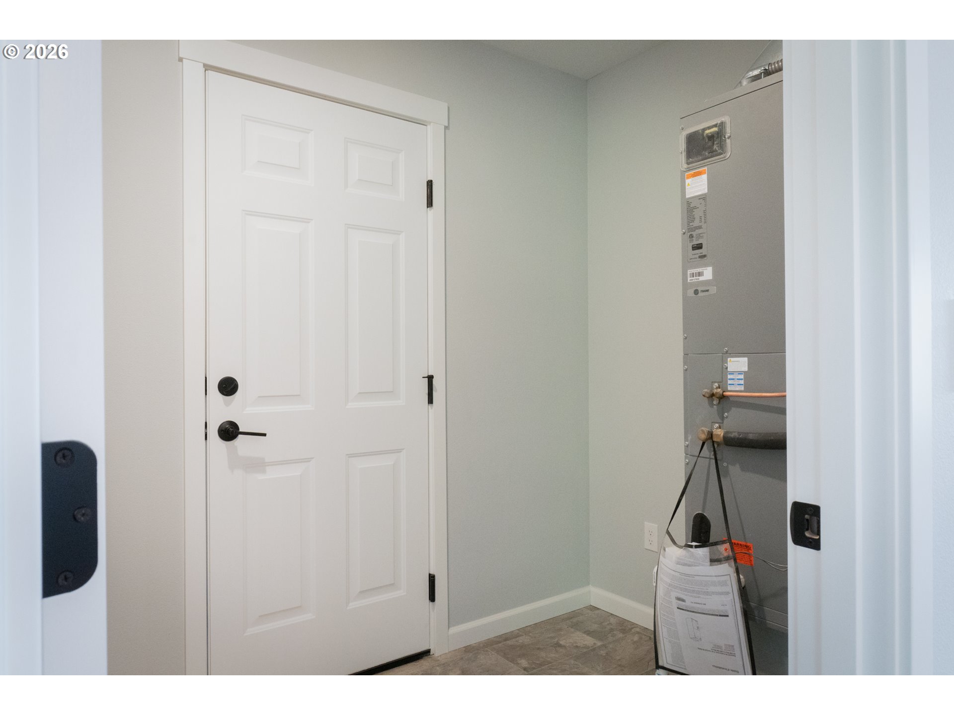 92402 Abbott Road Astoria, OR 97103 - Photo 10 of 32