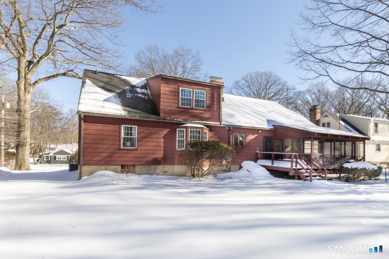 215 Fernwood Road Trumbull, CT 06611 - Photo 2 of 40