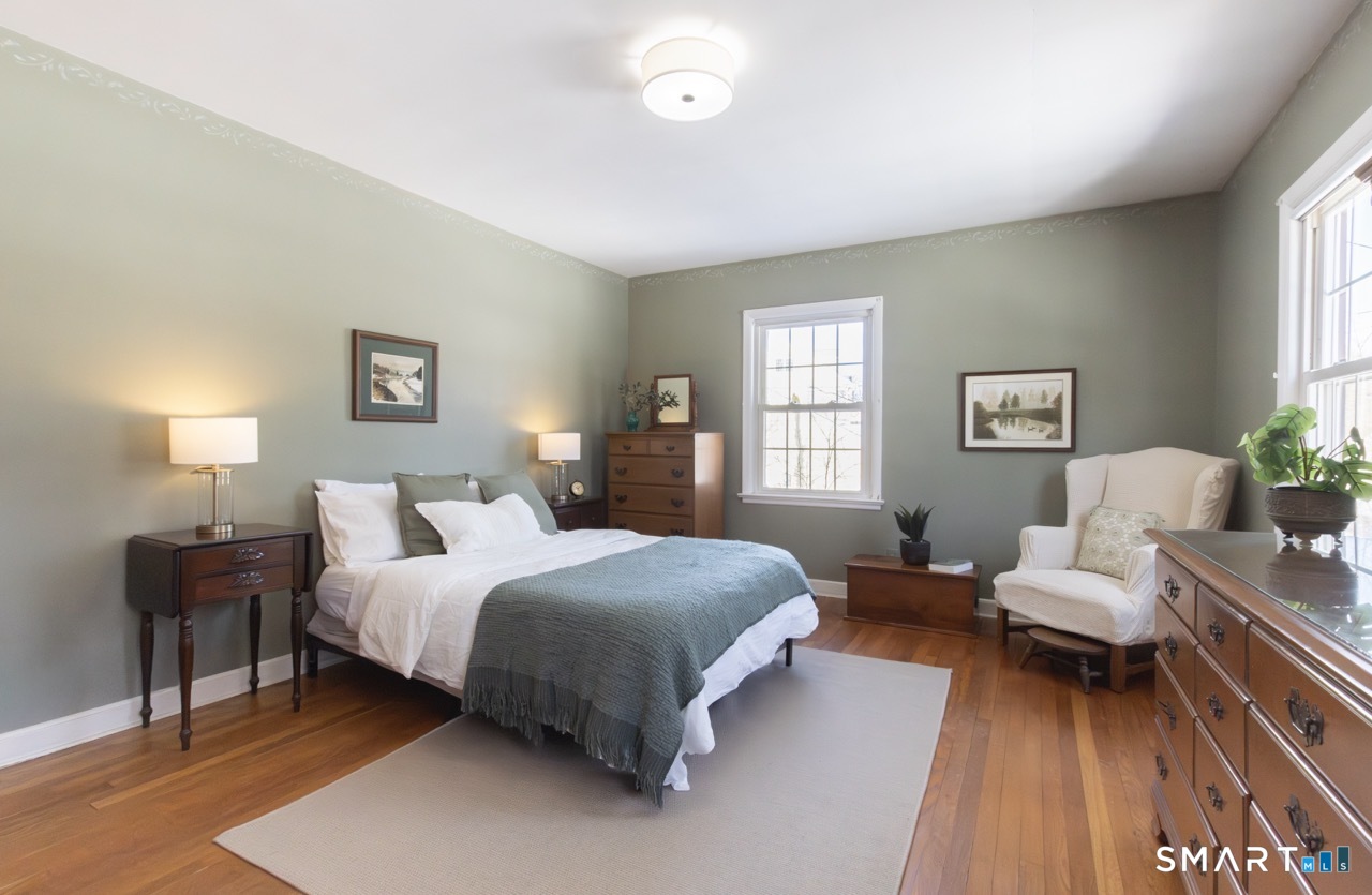 215 Fernwood Road Trumbull, CT 06611 - Photo 26 of 40