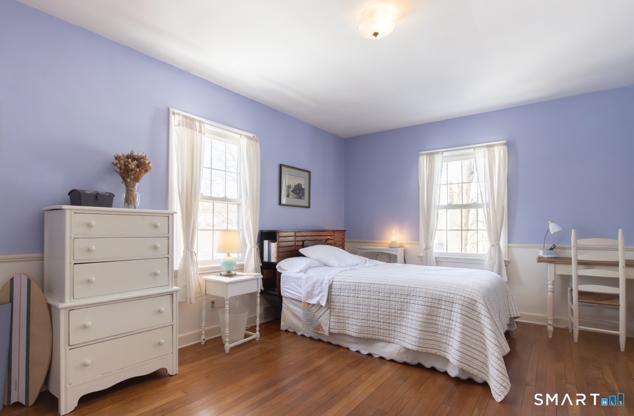 215 Fernwood Road Trumbull, CT 06611 - Photo 28 of 40