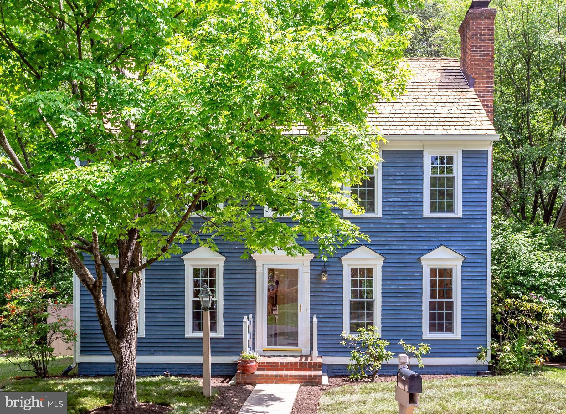 2093 Cobblestone Lane Reston, VA 20191 - Photo 2 of 43 New cedar shake roof