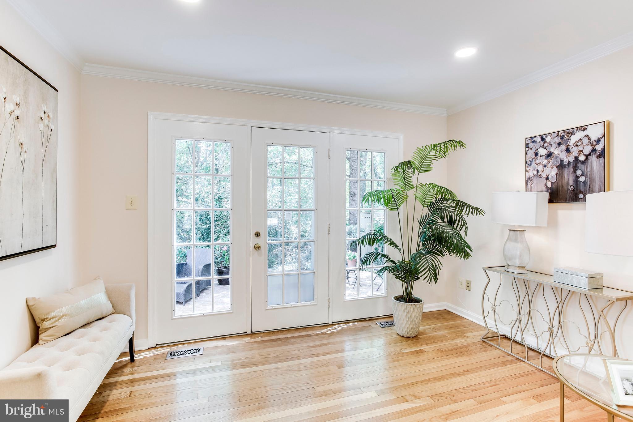 2093 Cobblestone Lane Reston, VA 20191 - Photo 10 of 43 Living room with french doors to exterior