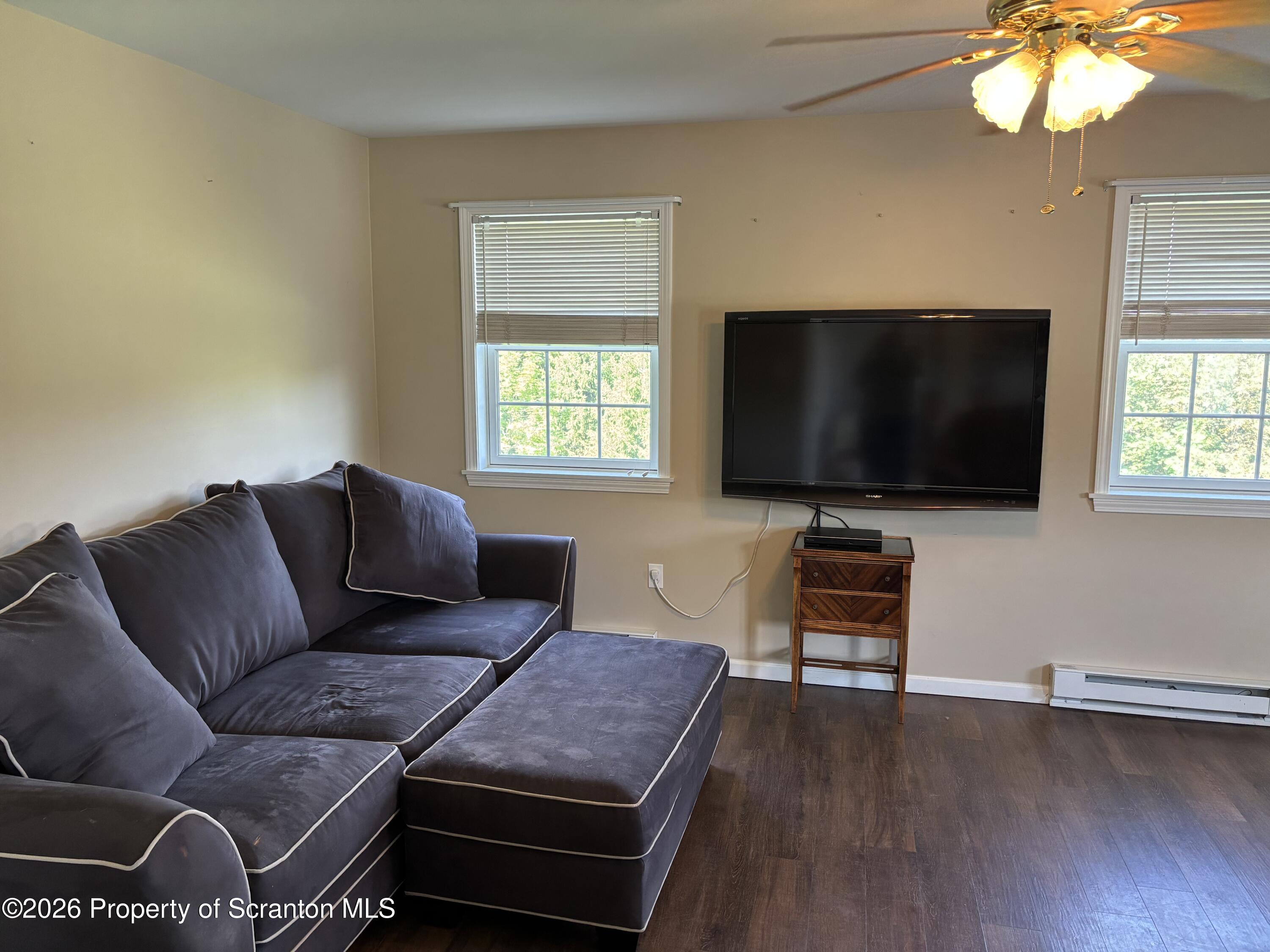 1092 Bardwell Road Factoryville, PA 18419 - Photo 13 of 42 Living Room