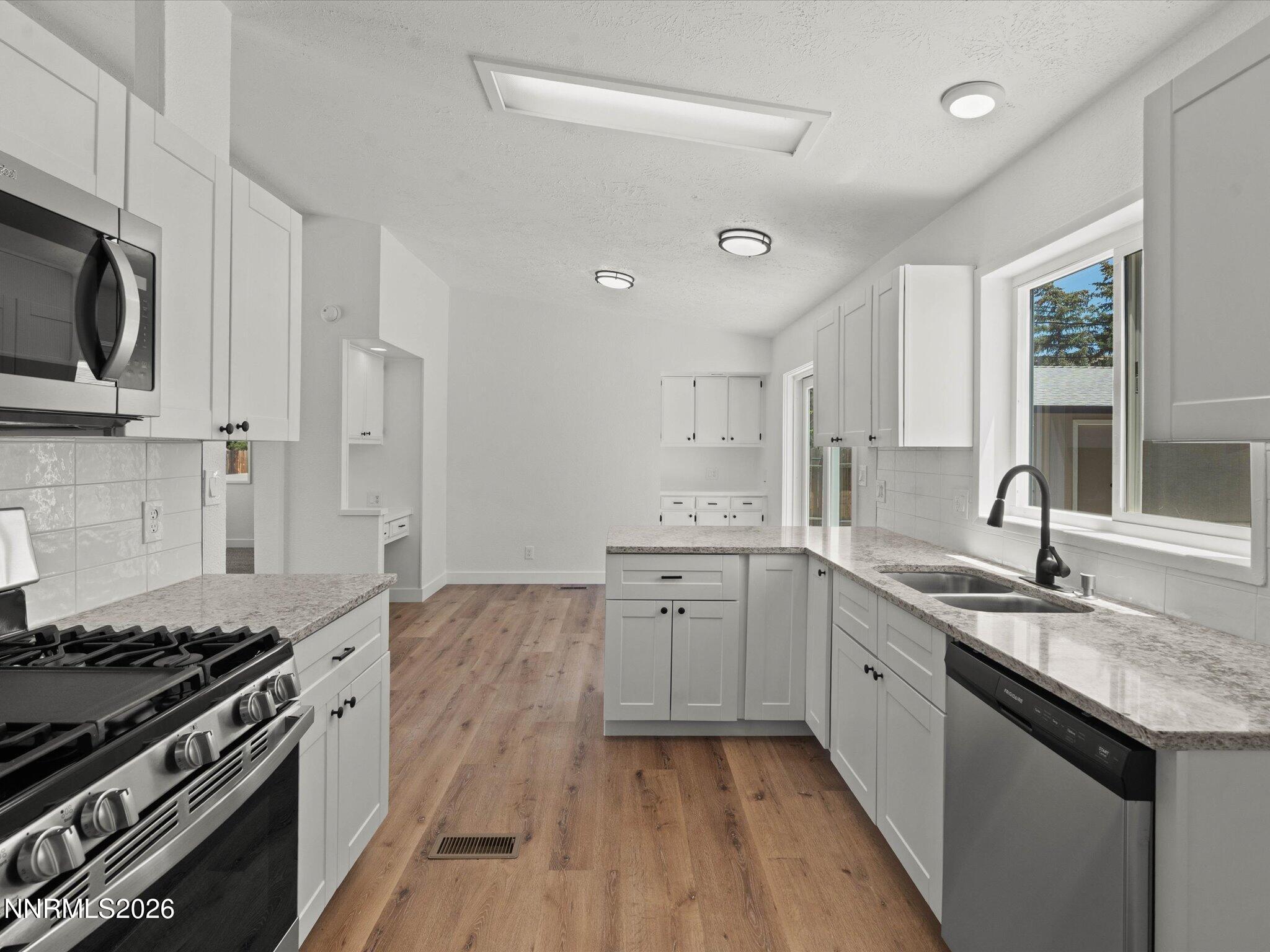 3885 Toucan Court Reno, NV 89508 - Photo 6 of 36 16-3885 Toucan Ct-115