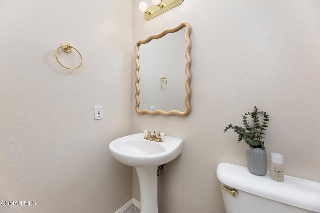5219 Paseo Ricoso Camarillo, CA 93012 - Photo 32 of 47