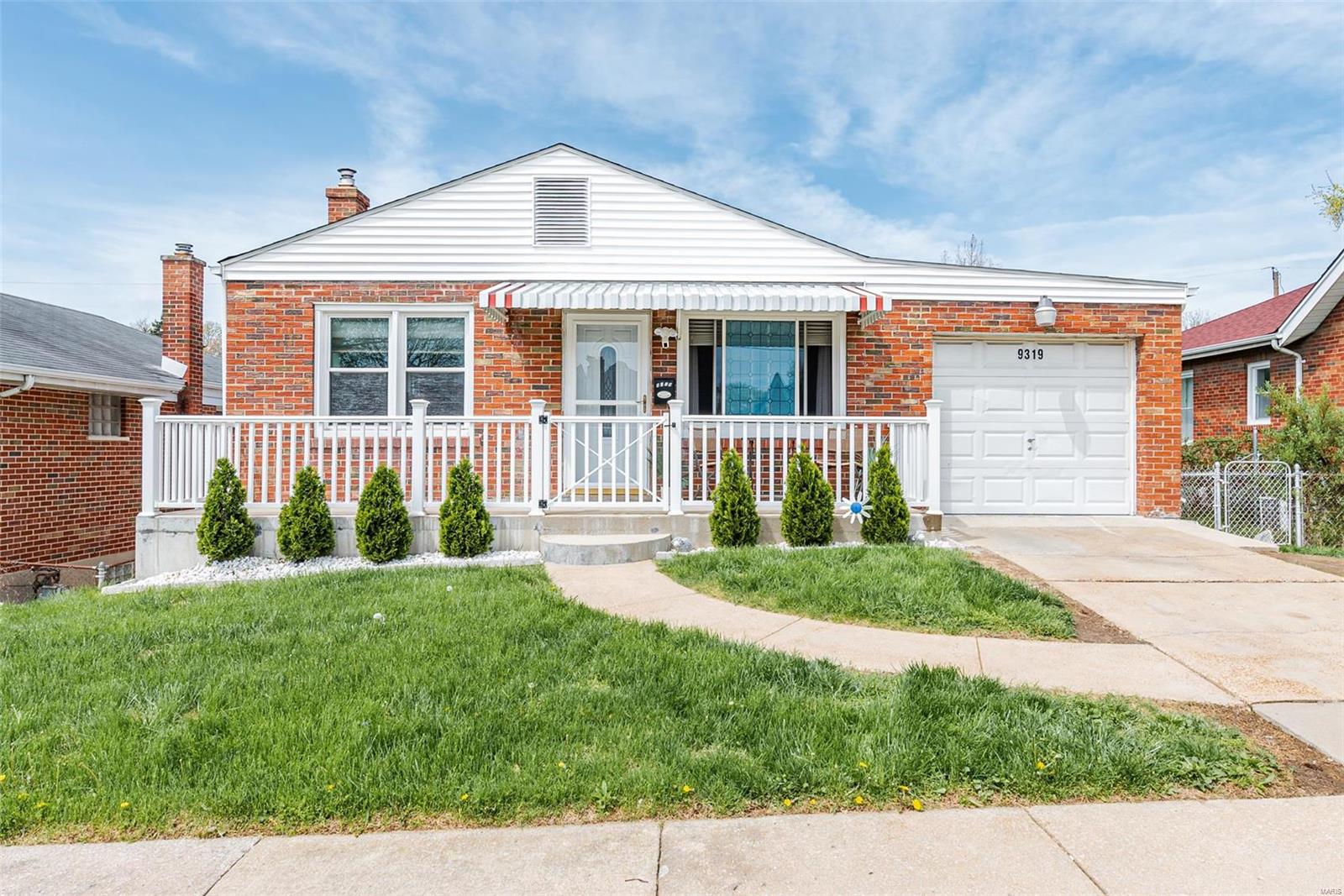 9319 MacKenzie Road St. Louis, MO 63123 - Photo 1 of 25