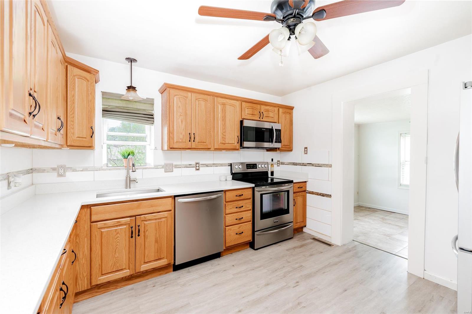9319 MacKenzie Road St. Louis, MO 63123 - Photo 13 of 25