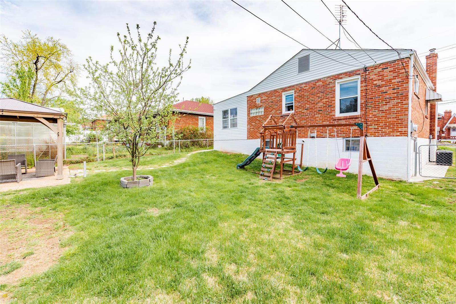 9319 MacKenzie Road St. Louis, MO 63123 - Photo 24 of 25