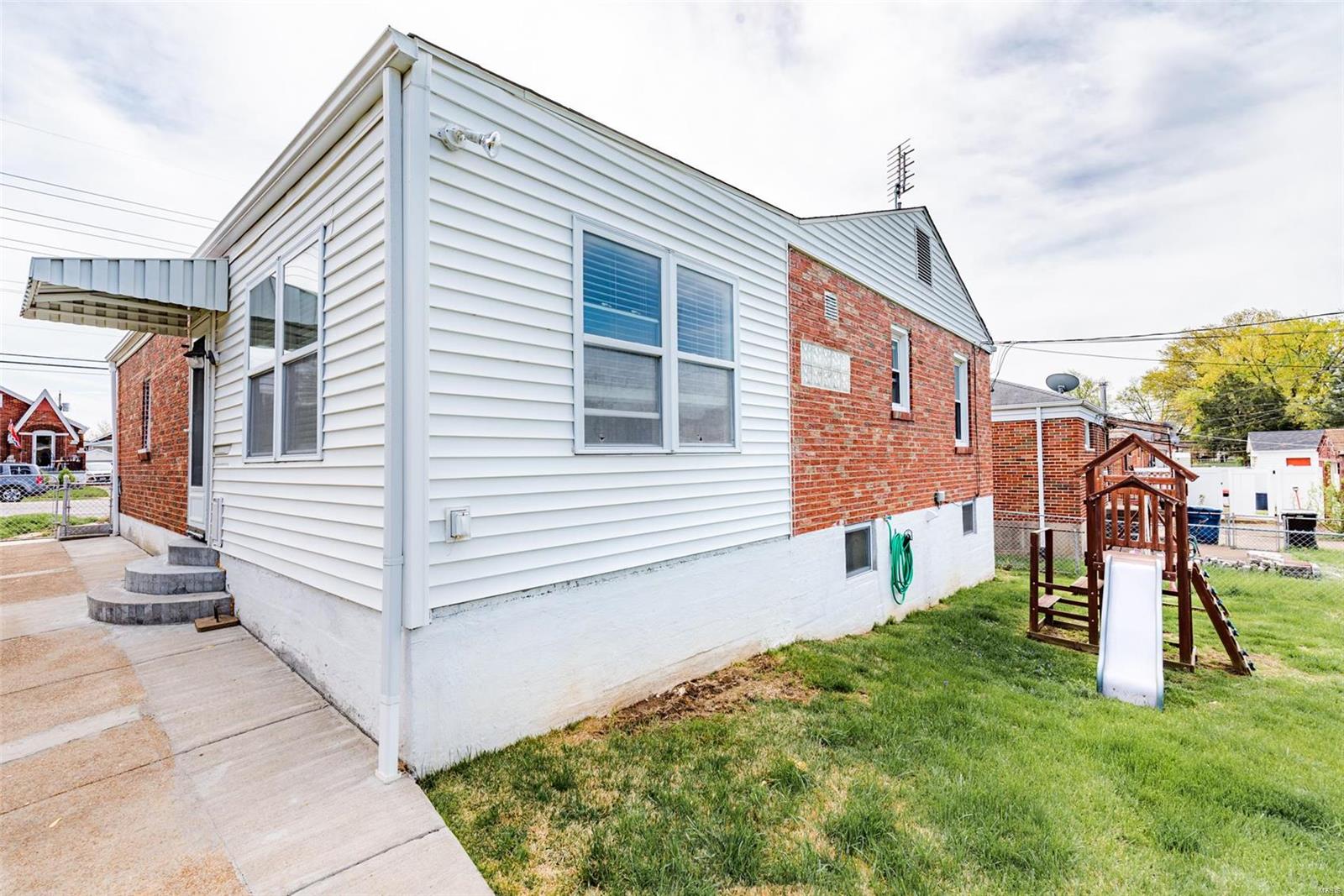 9319 MacKenzie Road St. Louis, MO 63123 - Photo 25 of 25