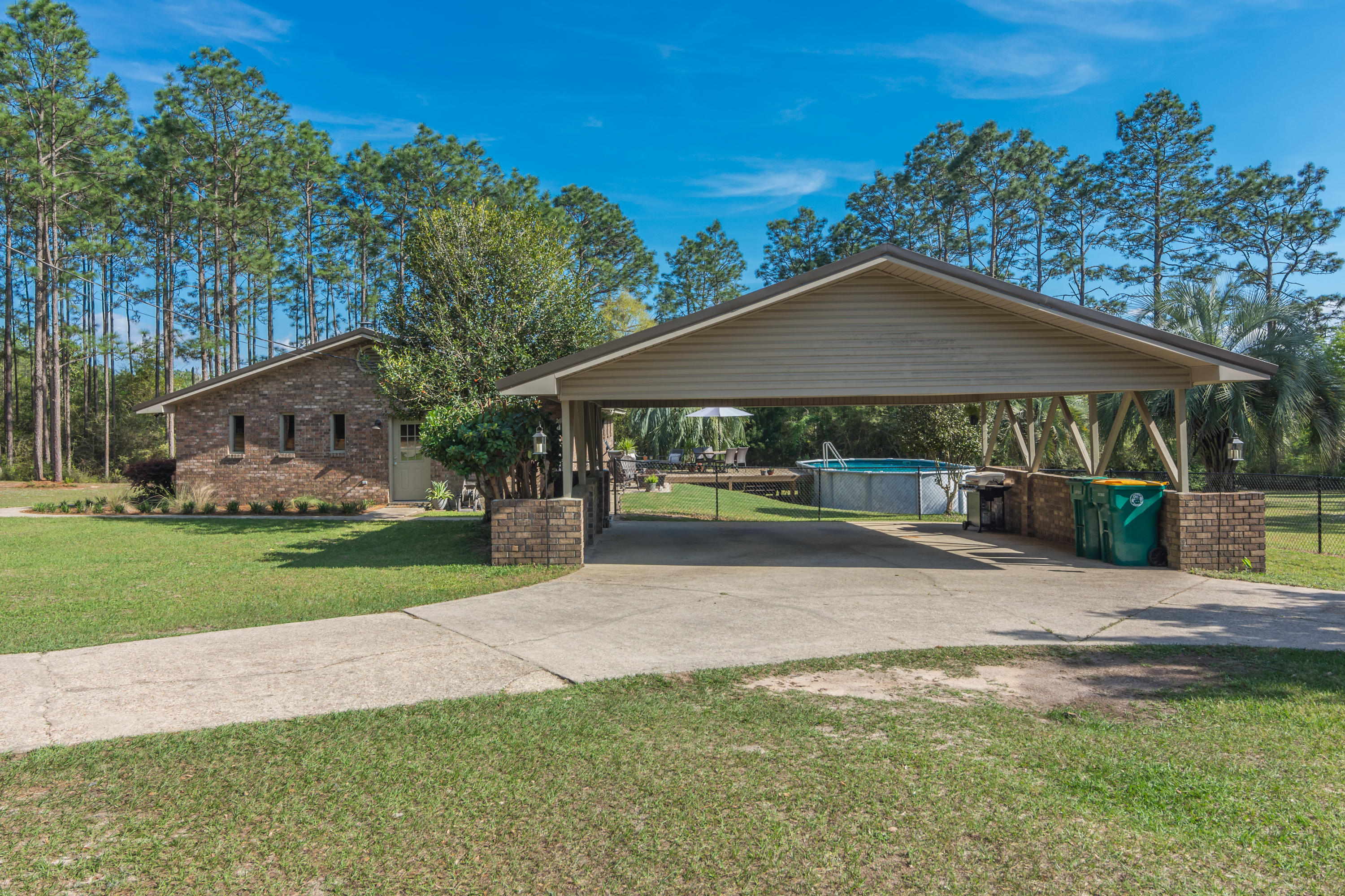 658 Ridge Lake Road Crestview, FL 32536 - Photo 4 of 47