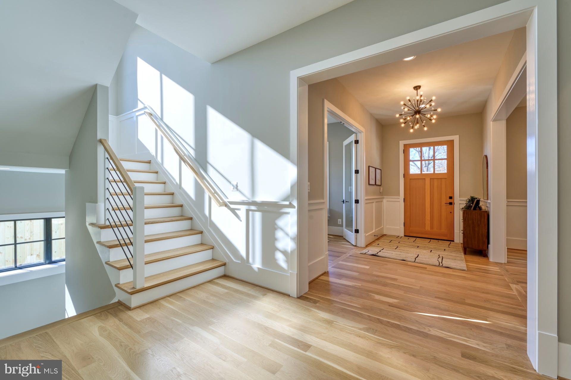 1623 Dempsey Street McLean, VA 22101 - Photo 5 of 54 4-inch White Oak Select hardwood floors
