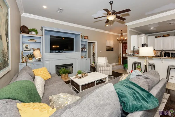 $240,000 | 31019 Lake Spring Drive, Walker, LA 70785