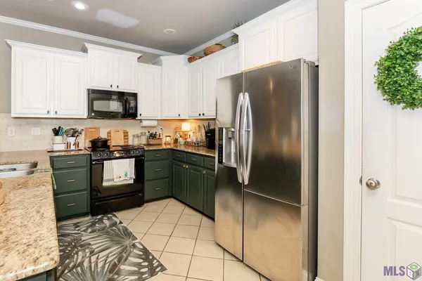 $240,000 | 31019 Lake Spring Drive, Walker, LA 70785