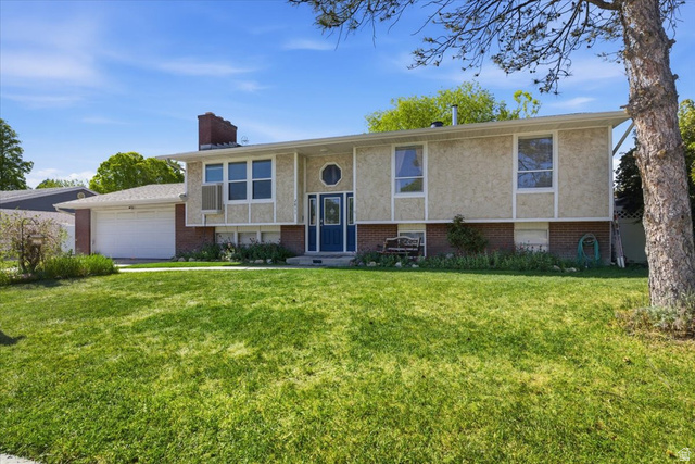 2811 La Strada Way Riverton, UT 84065 - Photo 2 of 30