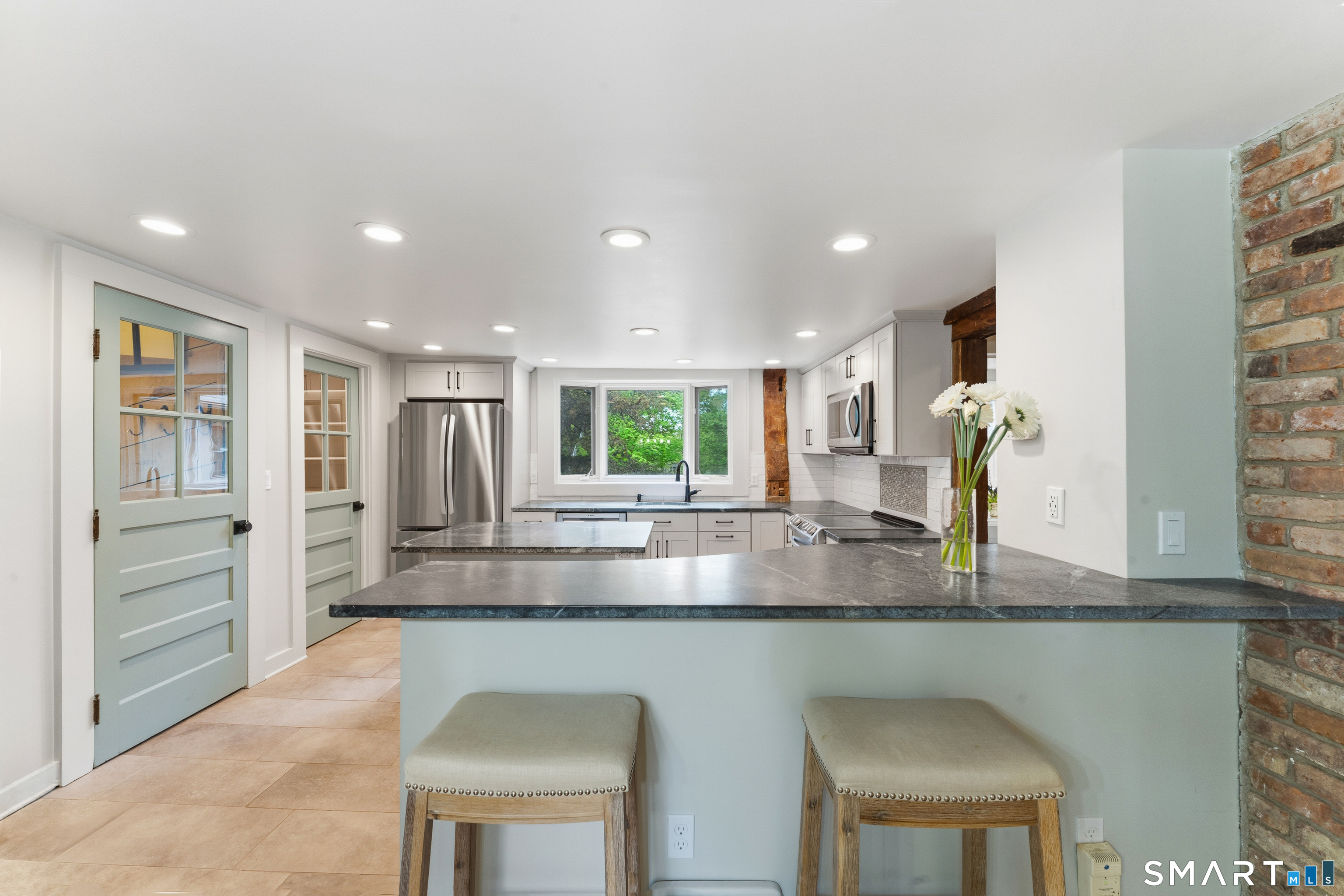19 Farrell Road Newtown, CT 06470 - Photo 11 of 40