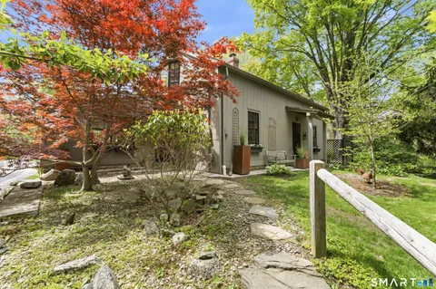 $600,000 | 19 Farrell Road, Newtown, CT 06470