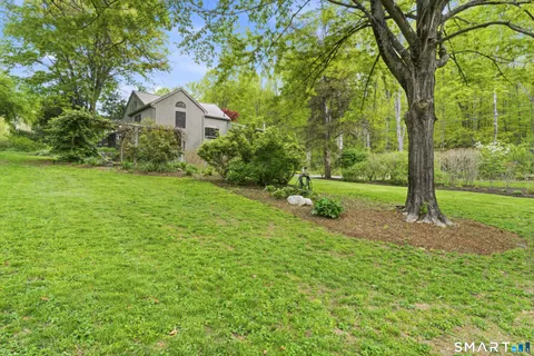 $600,000 | 19 Farrell Road, Newtown, CT 06470