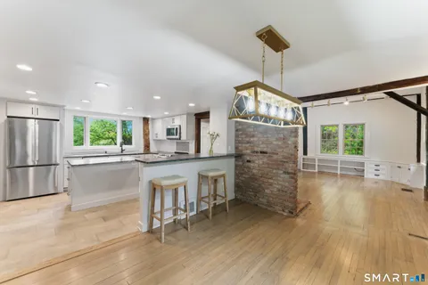 $600,000 | 19 Farrell Road, Newtown, CT 06470