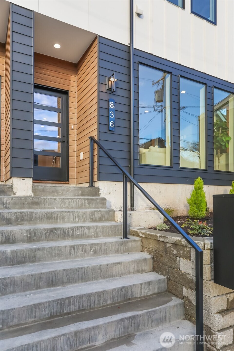 836 Northwest 50th Street Seattle, WA 98107 - Photo 2 of 35