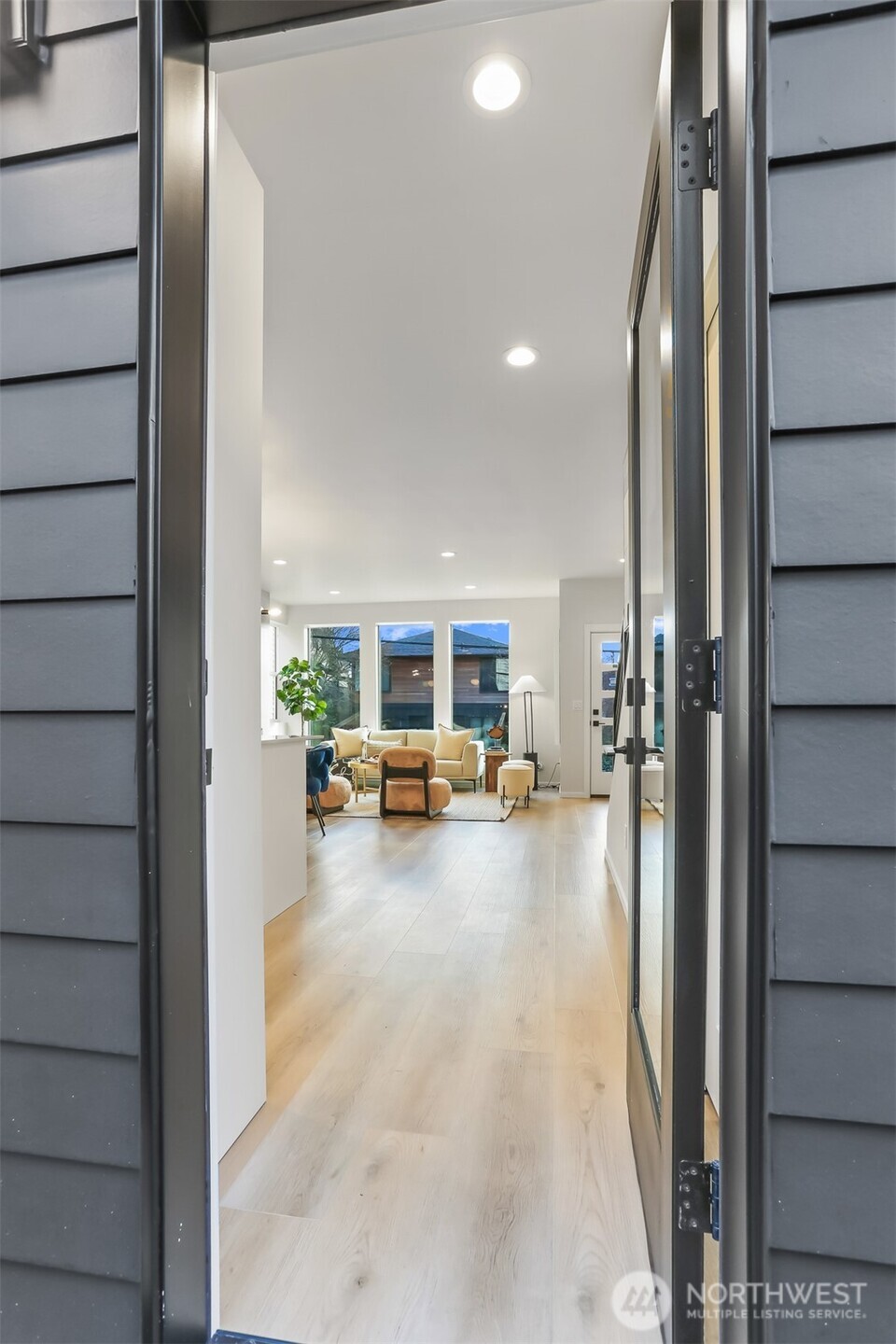 836 Northwest 50th Street Seattle, WA 98107 - Photo 8 of 35