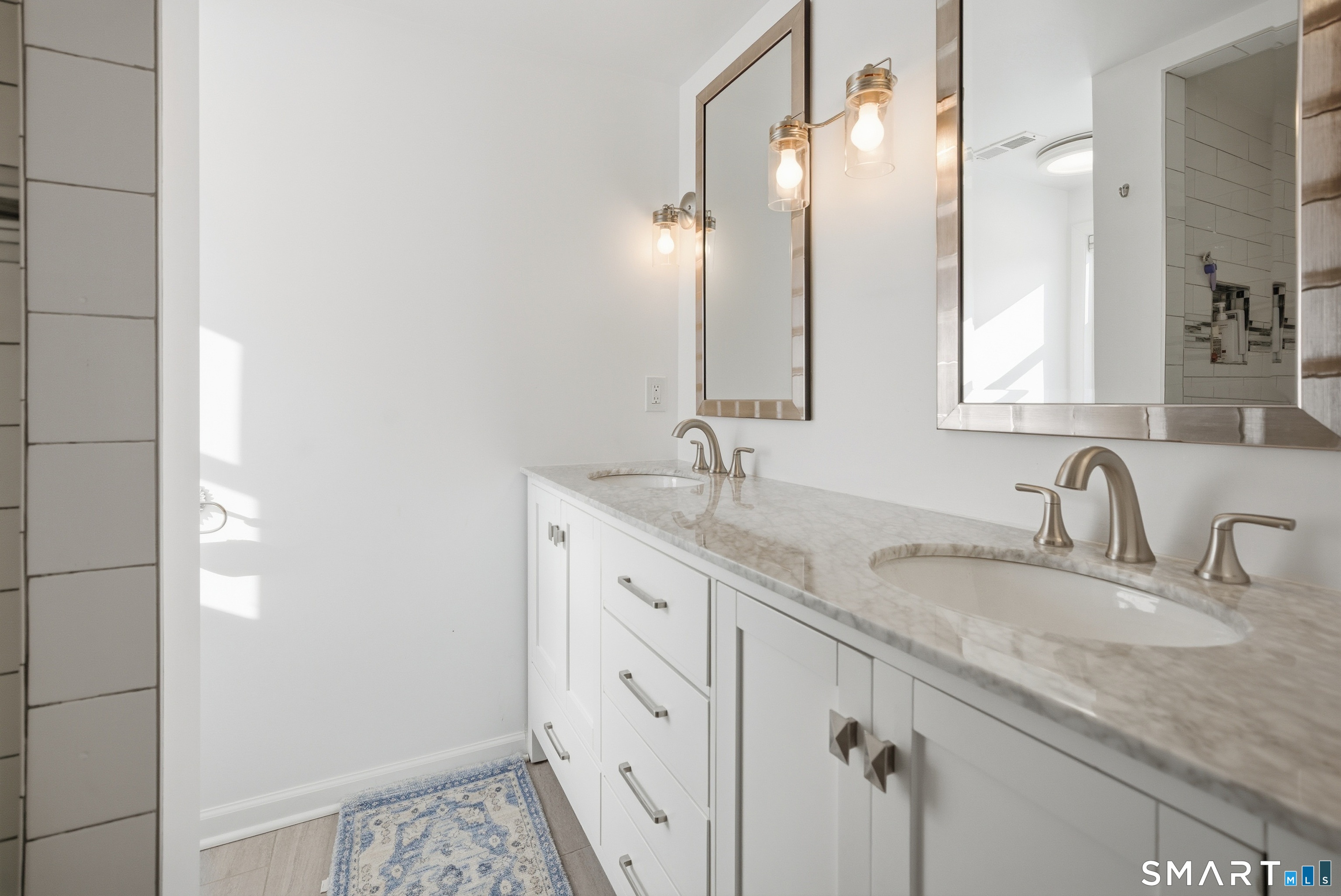 25 Helen Street Fairfield, CT 06824 - Photo 15 of 22