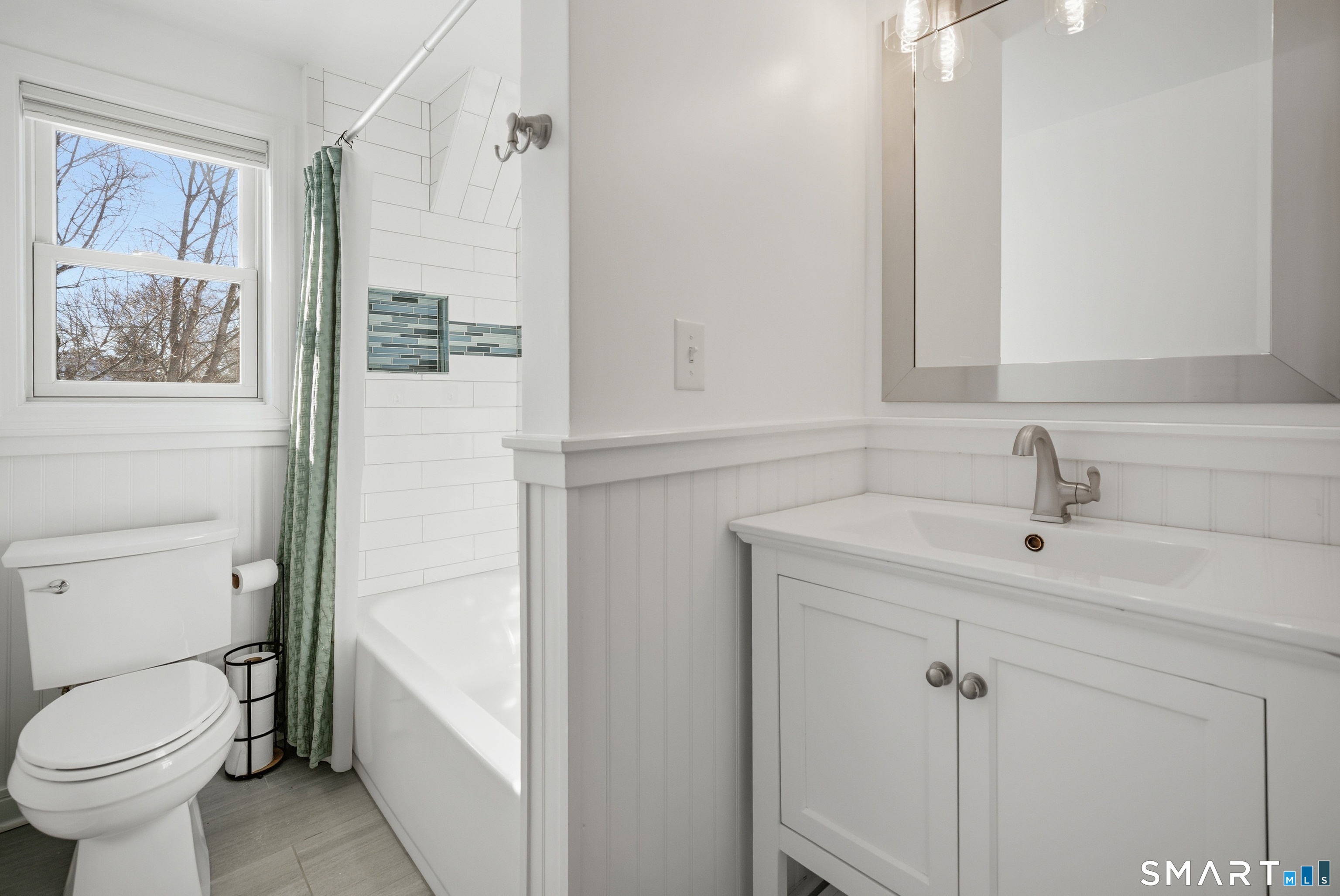 25 Helen Street Fairfield, CT 06824 - Photo 18 of 22