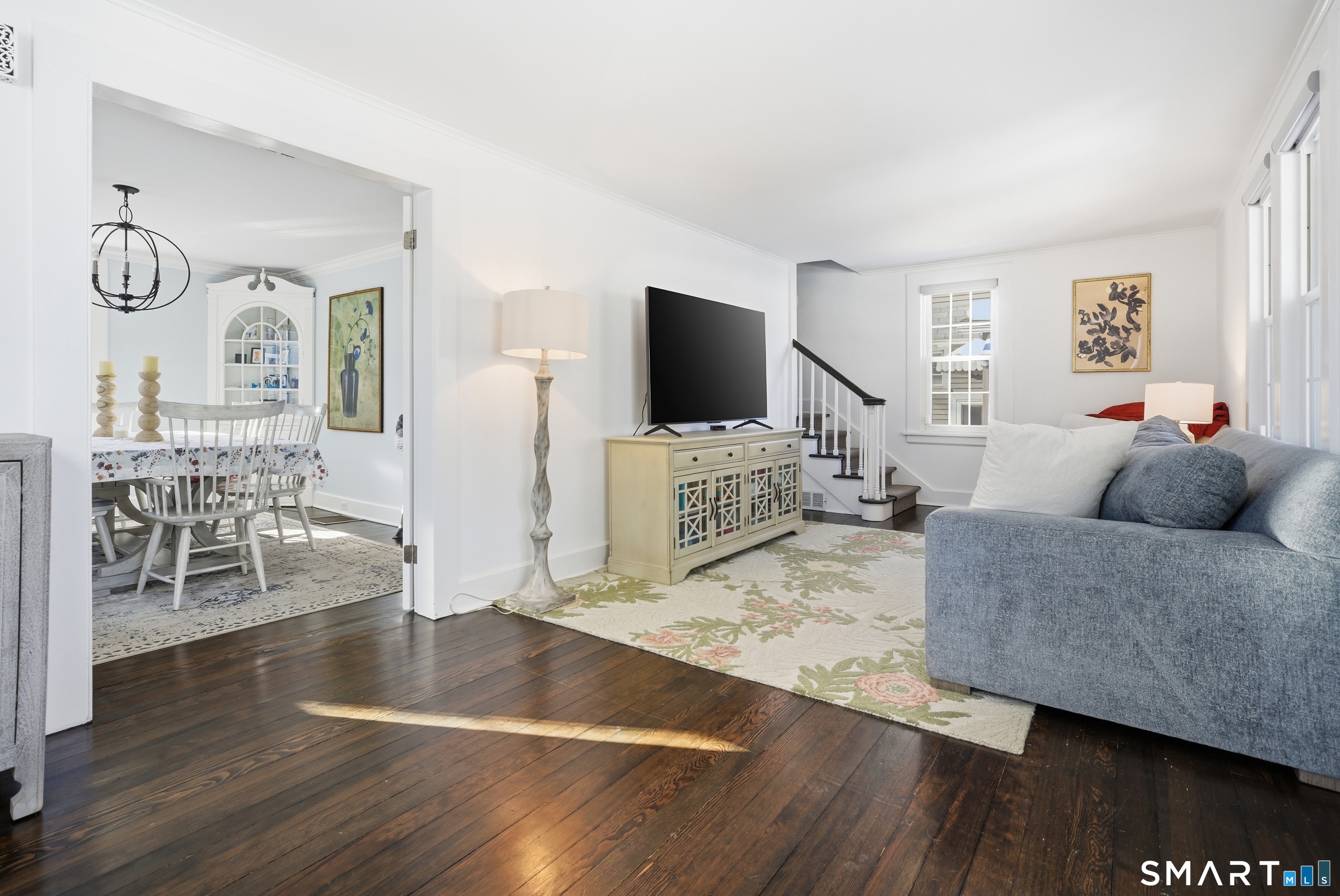 25 Helen Street Fairfield, CT 06824 - Photo 3 of 22