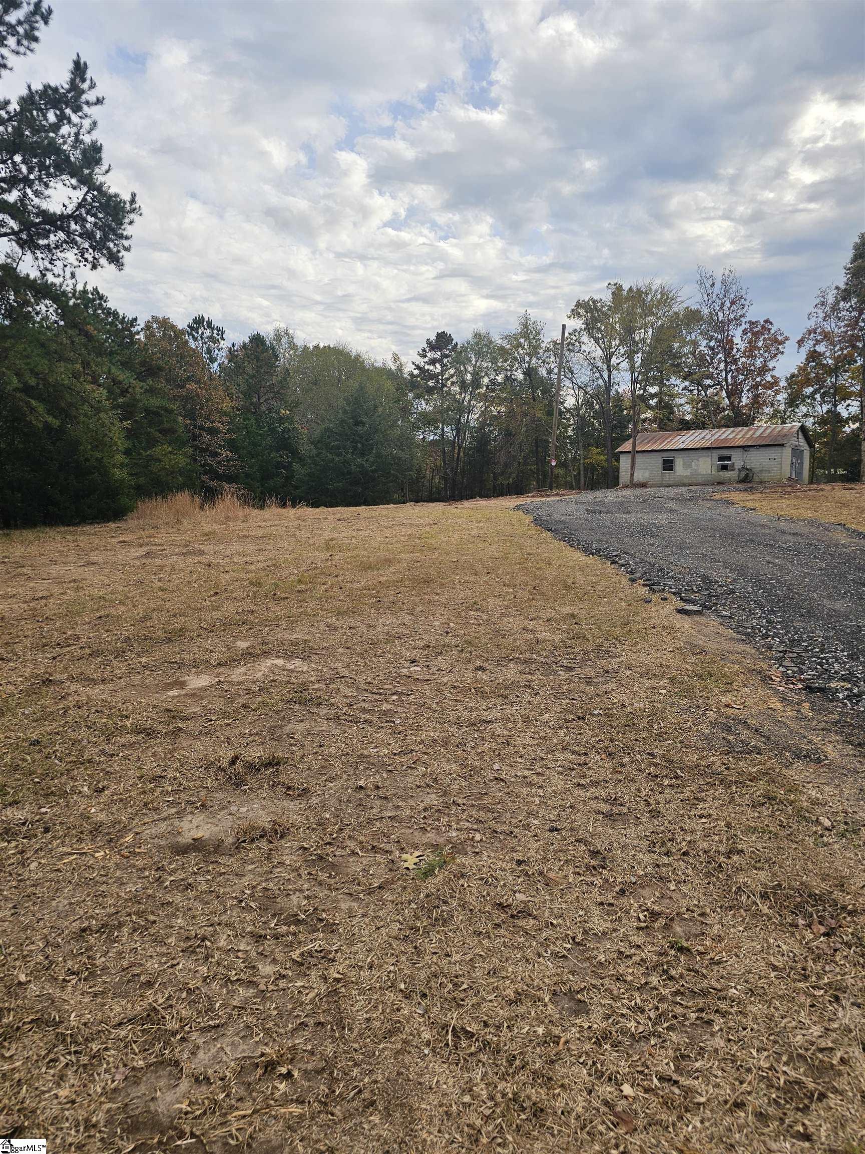 1036 Fleming St Extension Laurens, SC 29360 - Photo 4 of 9