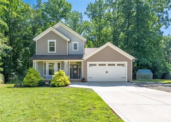 $470,000 | 3902 McGee Point Road, Unit 3, Terrell, NC 28682
