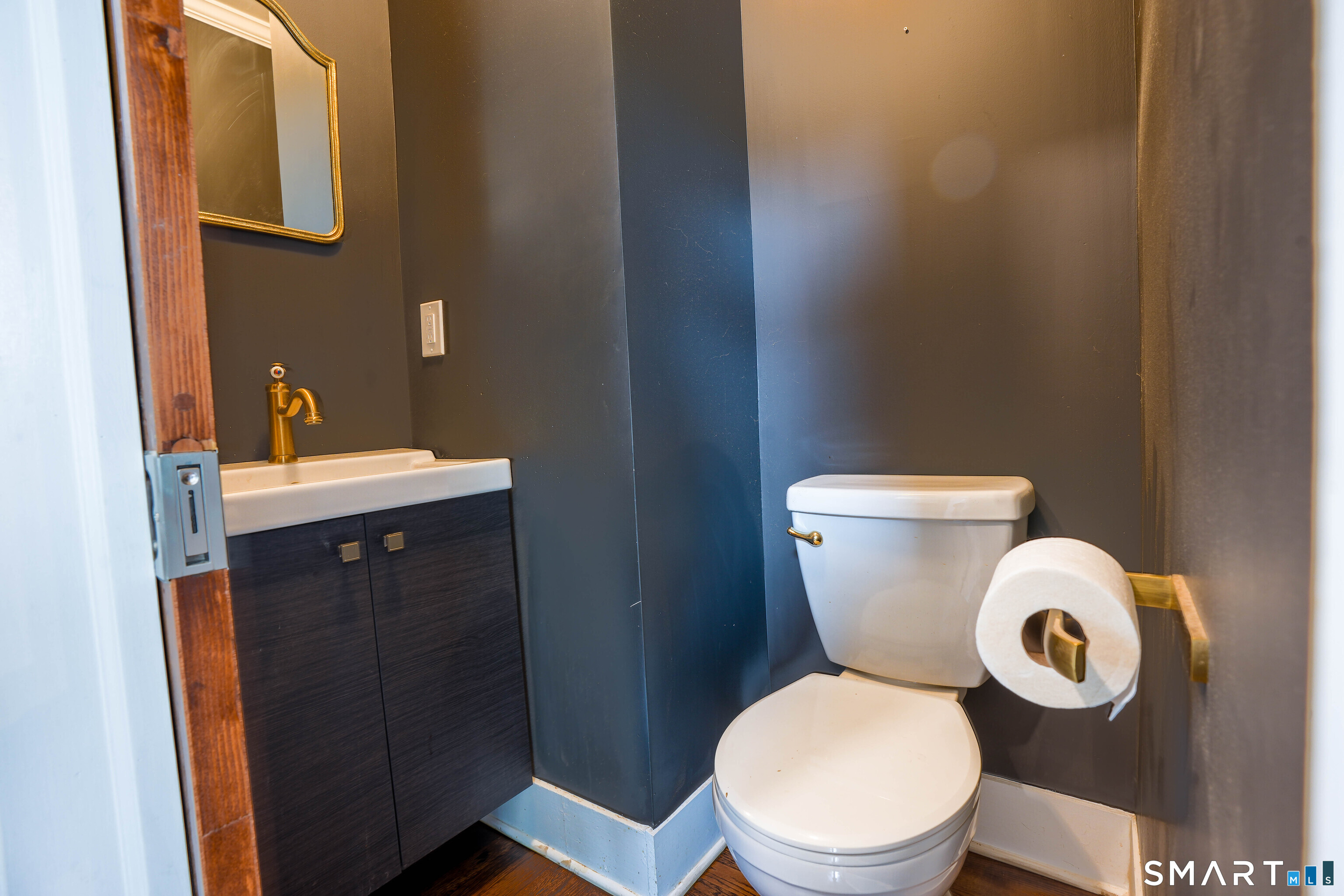 106 Filbert Street Hamden, CT 06517 - Photo 10 of 40 1st Floor powder room