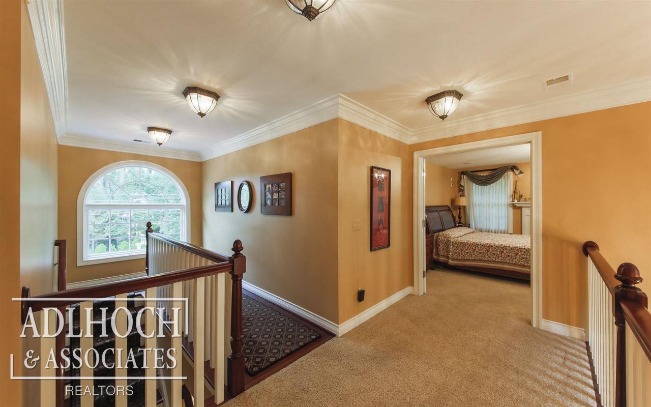 920 Shoreham Road Grosse Pointe Woods, MI 48236 - Photo 15 of 39