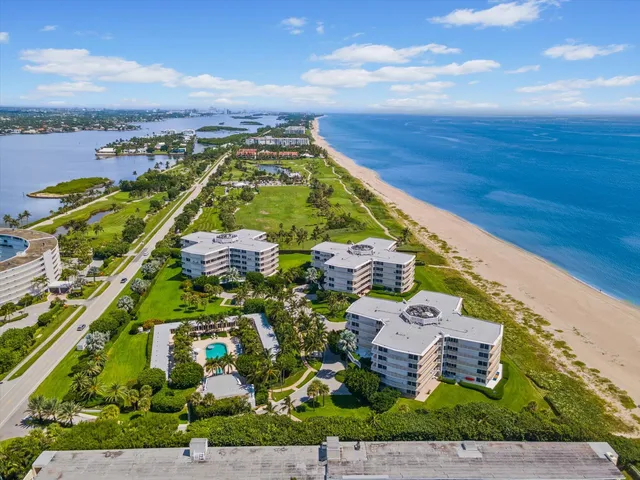 $3,295,000 | 2500 South Ocean Boulevard, Unit 3A3, Palm Beach, FL 33480