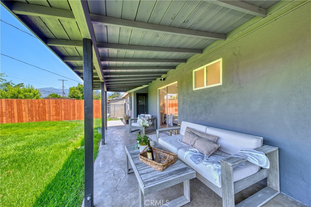 2531 Calmia Road Duarte, CA 91010 - Photo 25 of 30 a backyard of a house with seating space