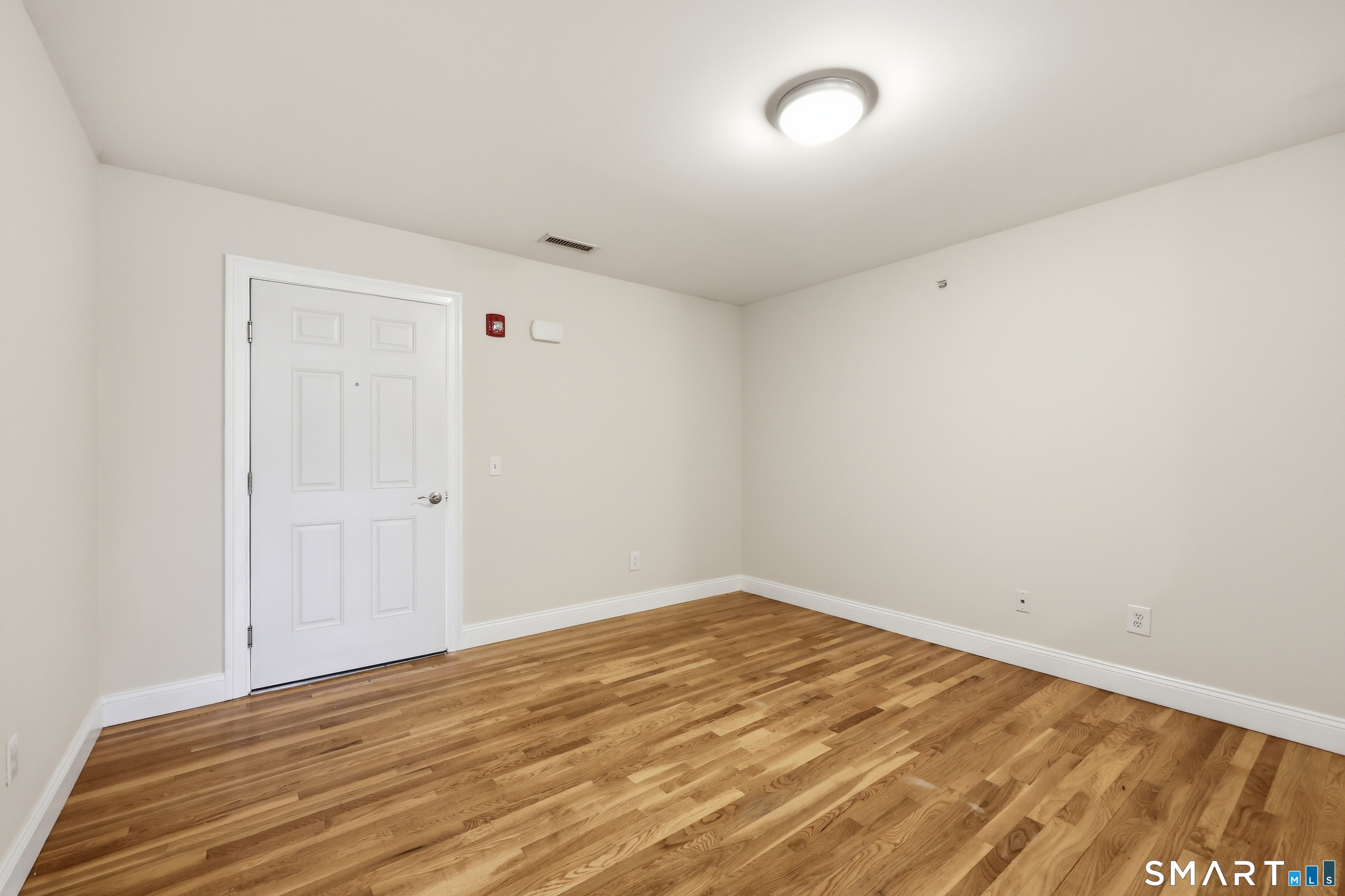 24 Hartford Road, Unit 9 Salem, CT 06420 - Photo 13 of 17