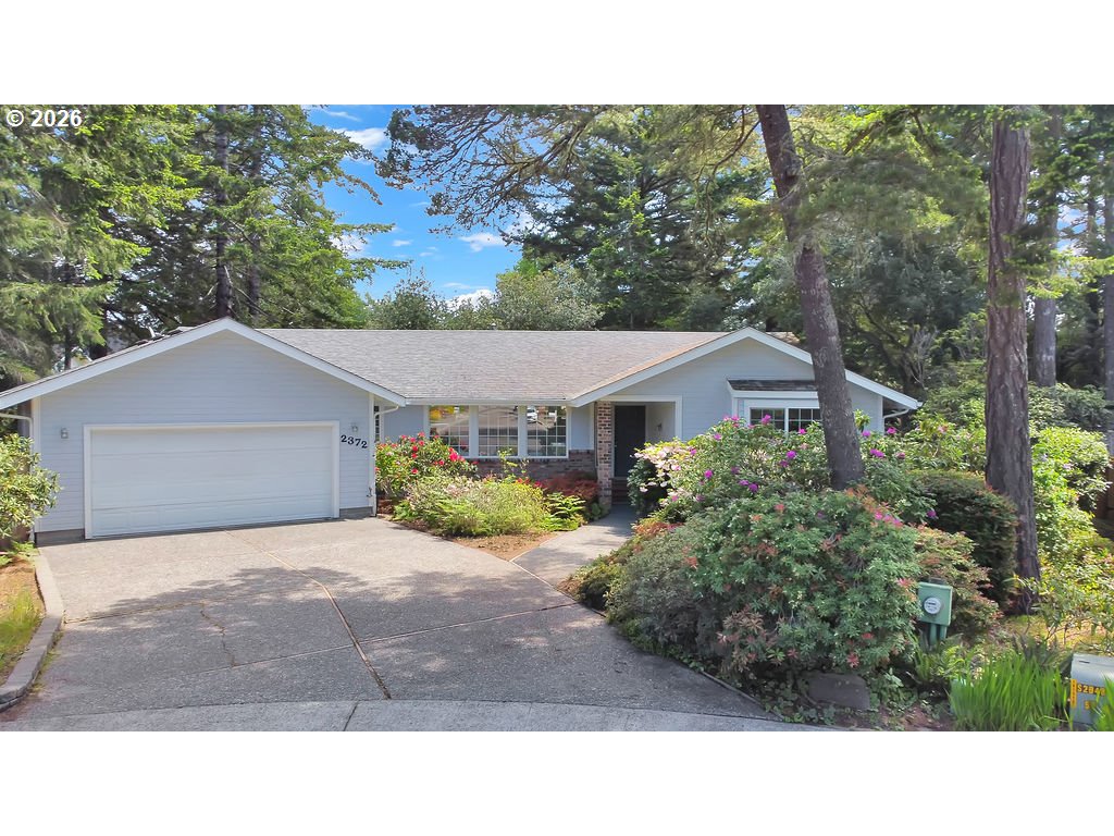 2372 South 22nd Court Florence, OR 97439 - Photo 1 of 33